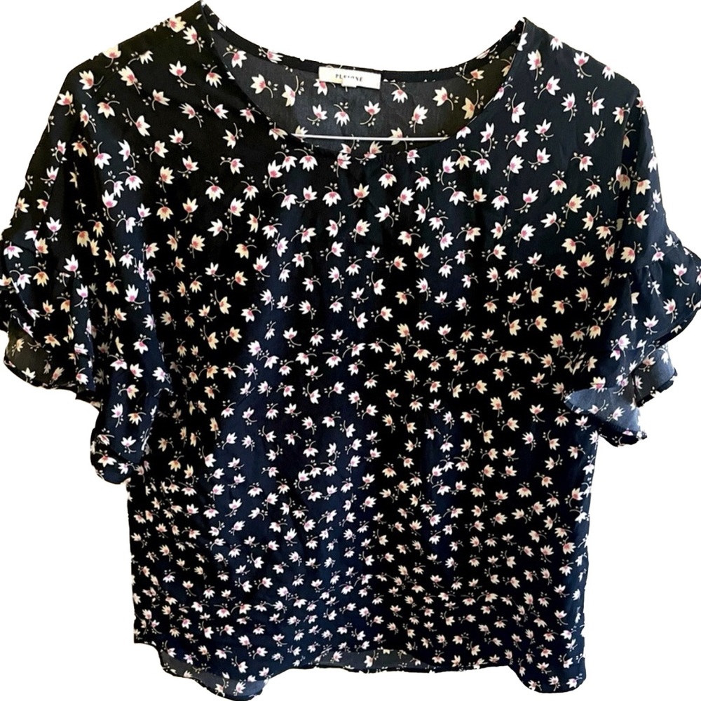 Floral Blouse with ruffle sleeves